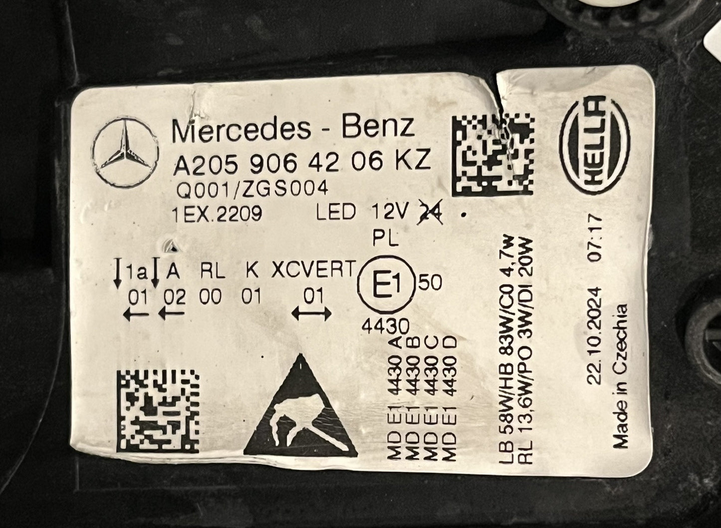 6221058